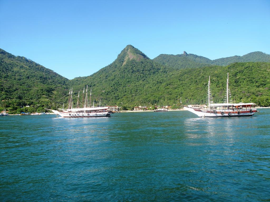 Suites Cantinho Da Pedra Abraão Rum bild